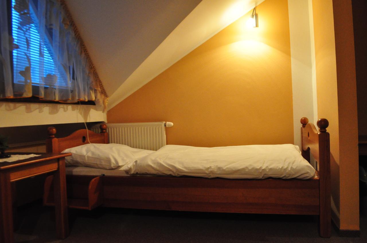 Hotel Mladost Lipany Eksteriør billede