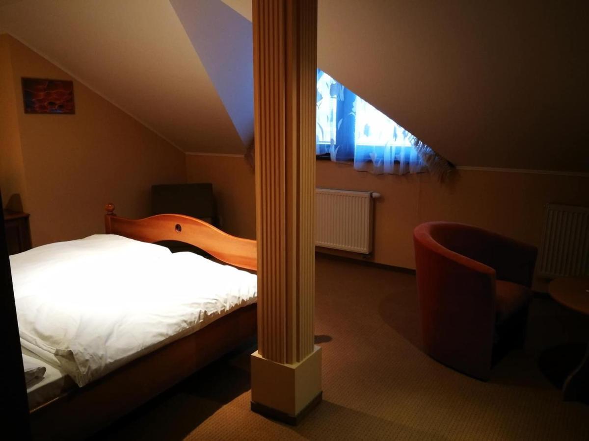 Hotel Mladost Lipany Eksteriør billede